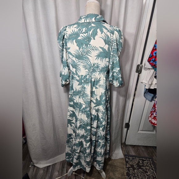 TCEC Paradise Found Green Palm Print Midi Dress Size M - Picture 8 of 9